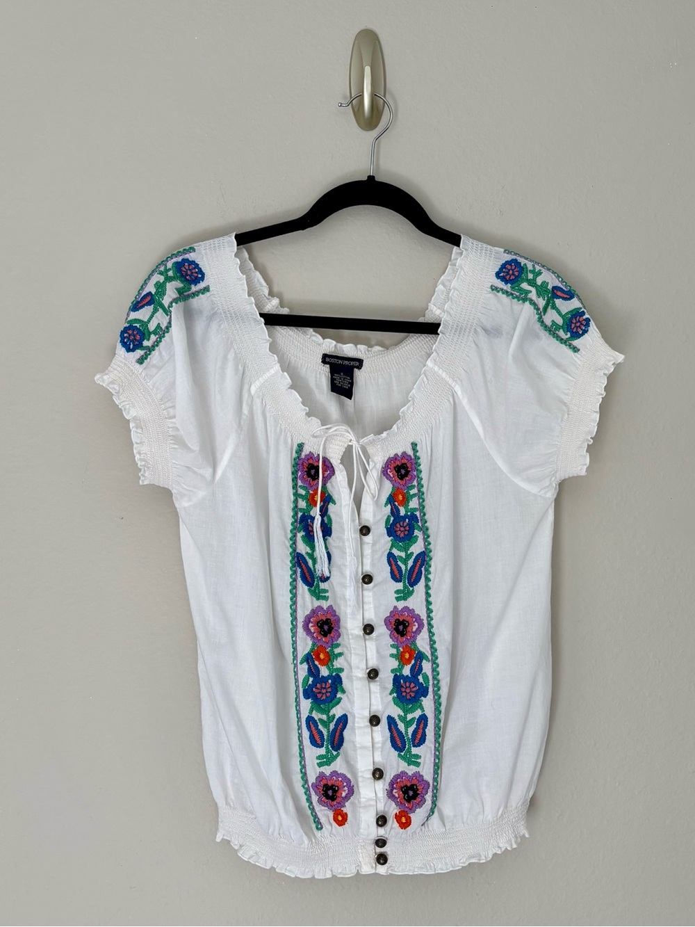 Boston Proper White Embroidered Peasant Top Cotton Floral Blouse Boho Size 2